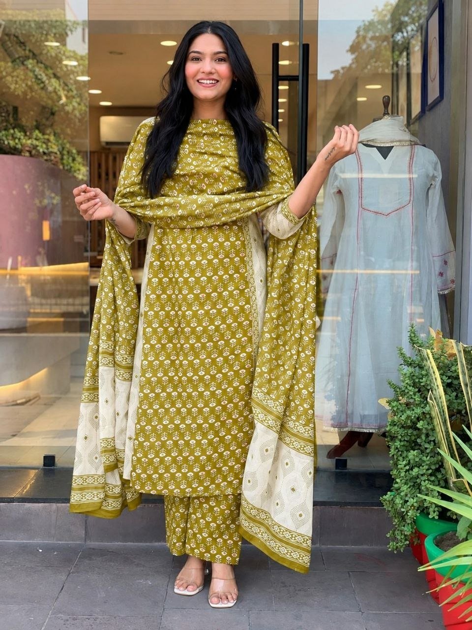 Pure Jaipur Cotton Handwork Kurta Pant Dupatta Set - Image 5